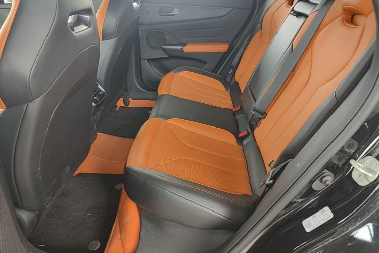 Used CHANGAN UNI-V 2025 Model Third-Generation 2.0T Dynamic Edition
