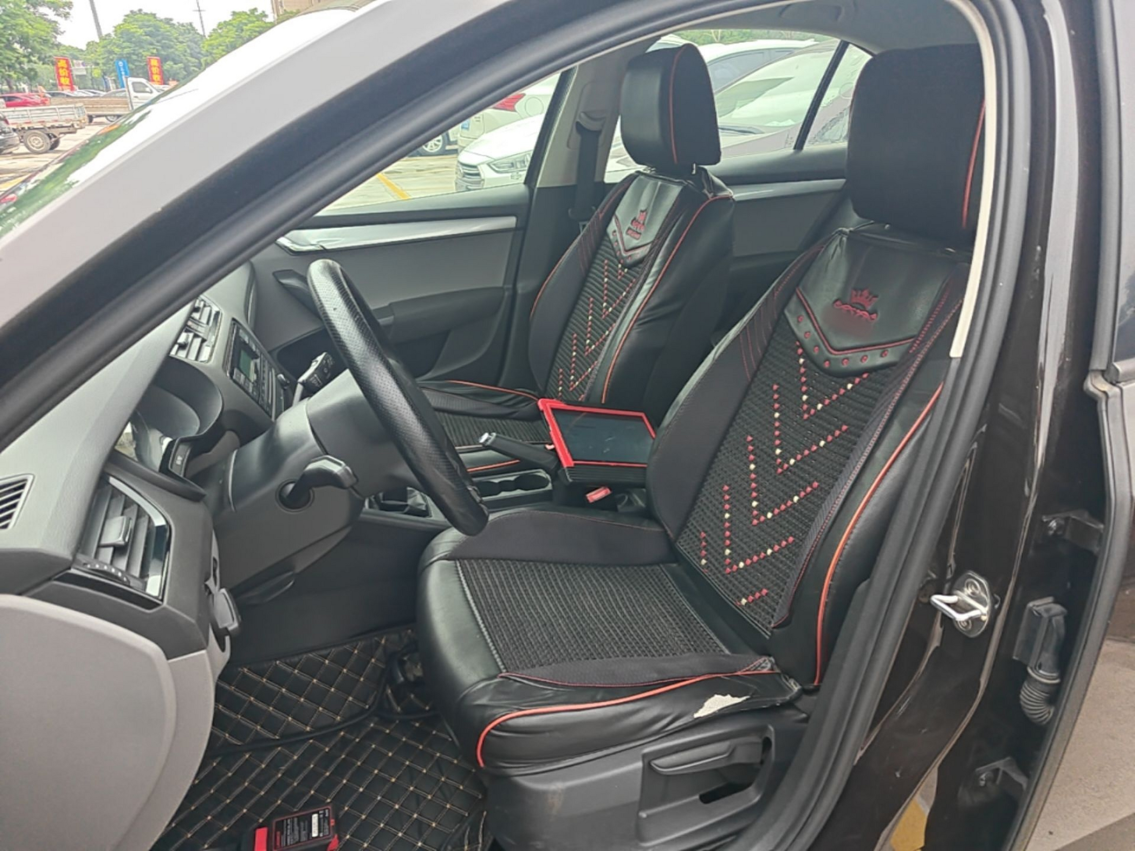 Interior delantero