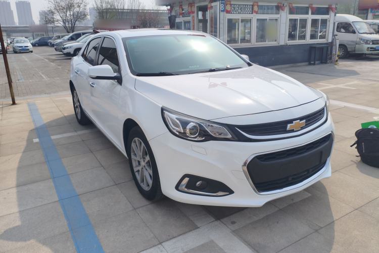 Used Chevrolet Malibu 2017 1.5T Automatic Luxury Edition Front Right 45 Deg