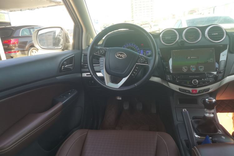 Used BYD S7 2015 1.5T Manual Luxury Model