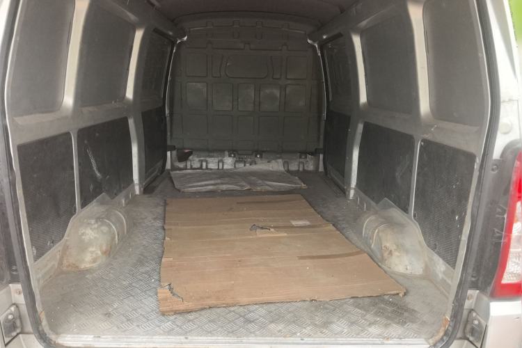 Used Wuling EV50 2021 Van Logistics Vehicle Lishen 41.6kWh Tongyu Electric Control System
