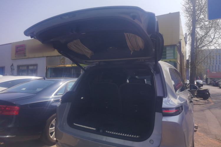 Used Li Auto L9 2022 Max model