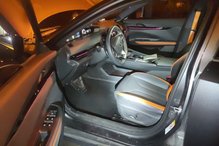 Used CHANGAN UNI-V 2023 1.5T Prestige Model Driver Seat