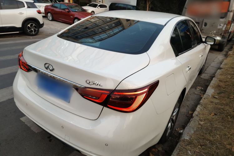 Used Infiniti Q50L 2018 2.0T Comfort Edition China VI Standard
