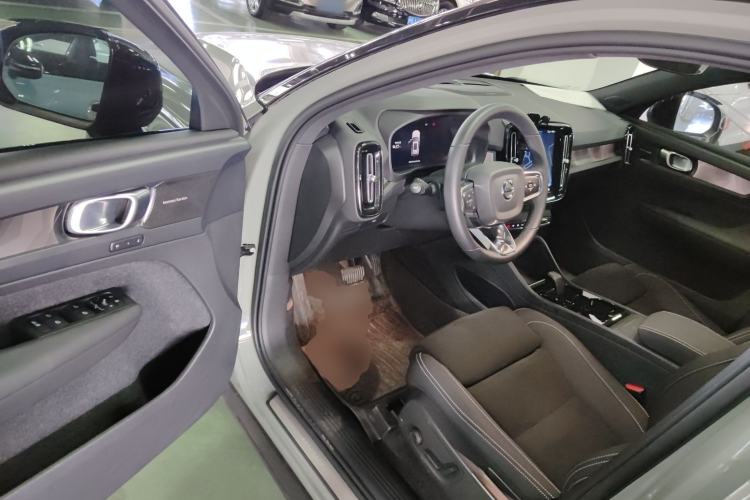 Used Volvo XC40 New Energy 2024 Long-Range PRO Version Driver Seat