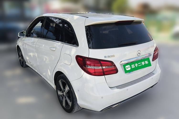 Used Mercedes-Benz B-Class 2016 B 200 Exclusive Edition
