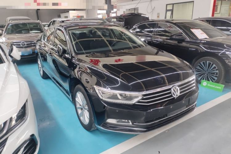 Used Volkswagen Magotan 2019 330TSI DSG Leading Model China VI Standard
