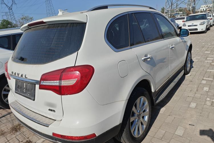 Used Haval H8 2015 2.0T Four-Wheel Drive Elite Model

