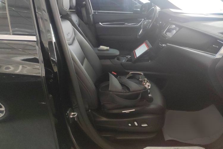 Used Cadillac XT5 2022 2.0T Two-Wheel Drive Luxury Version