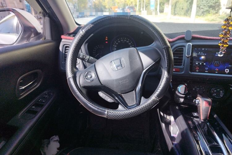 Used Honda Vezel 2017 1.8L CVT Front-Wheel Drive Pioneer Edition