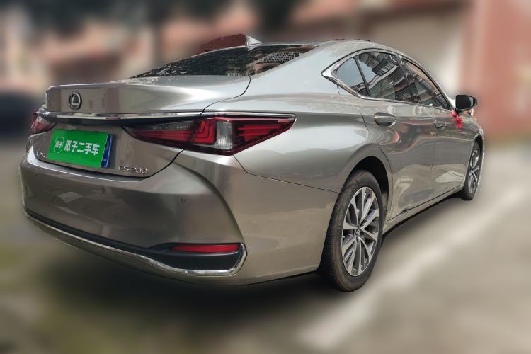 Used Lexus ES 2023 200 Excellence Edition