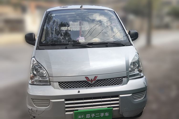 Used Wuling Rongguang EV 2020 Basic Version 7-Seater 300 km
