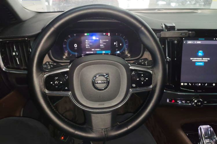 Used Volvo S90 2023 B5 Zhiyuan Luxury Edition
