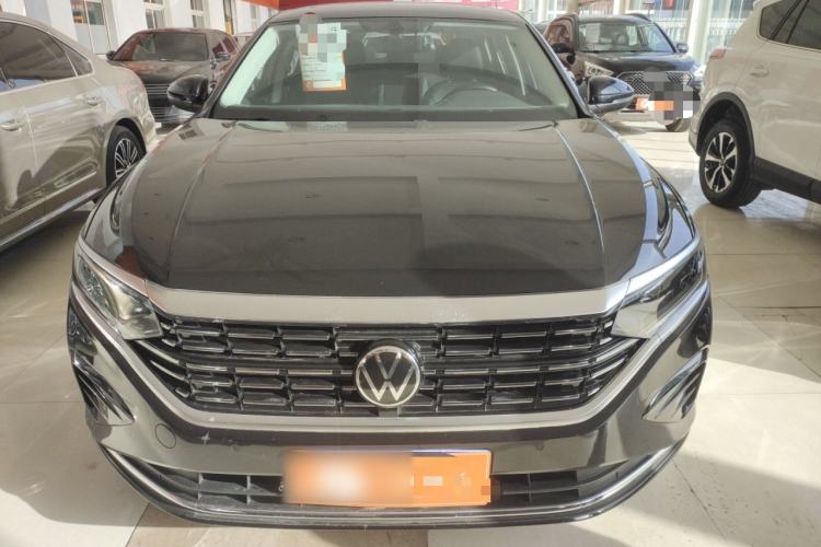 Used Volkswagen Passat 2022 330TSI Elite Edition Custom Version
