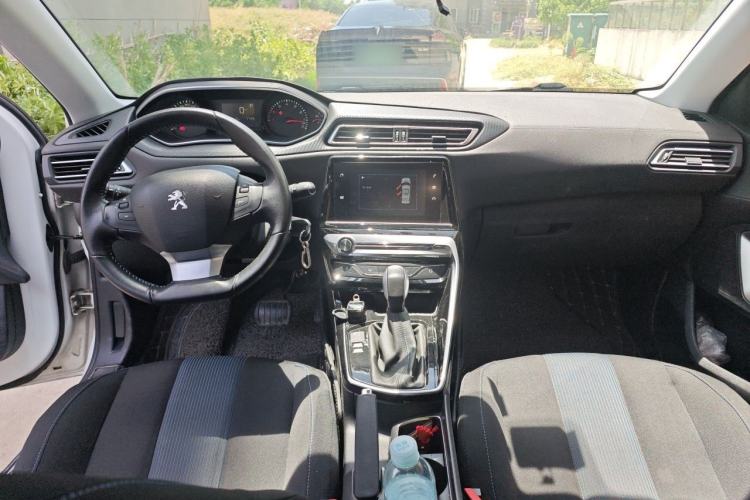 Used Peugeot 308 2016 1.6L Automatic Luxury Edition
