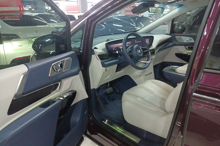 Used Buick Century 2023 2.0T Six-Seater Yinshi Edition
