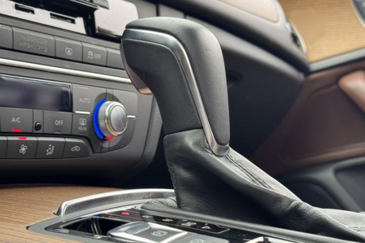 Used Audi A6L 2018 30th Anniversary Edition 30 FSI Style Model
