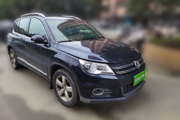 Used Volkswagen Tiguan 2012 2.0 TSI Automatic All-Wheel Drive Elite Edition Front Right 45 Deg
