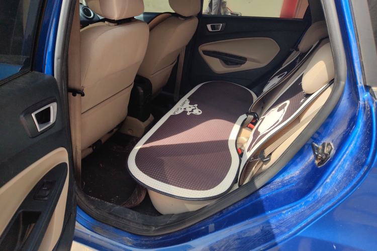 Used Ford Fiesta 2009 Hatchback 1.5L Automatic Fashion Edition
