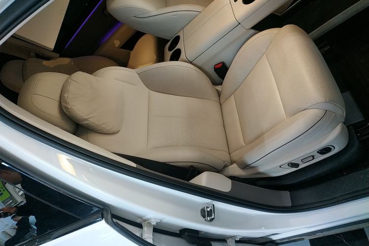 Used Li Auto i8 2025 Model Standard Version
