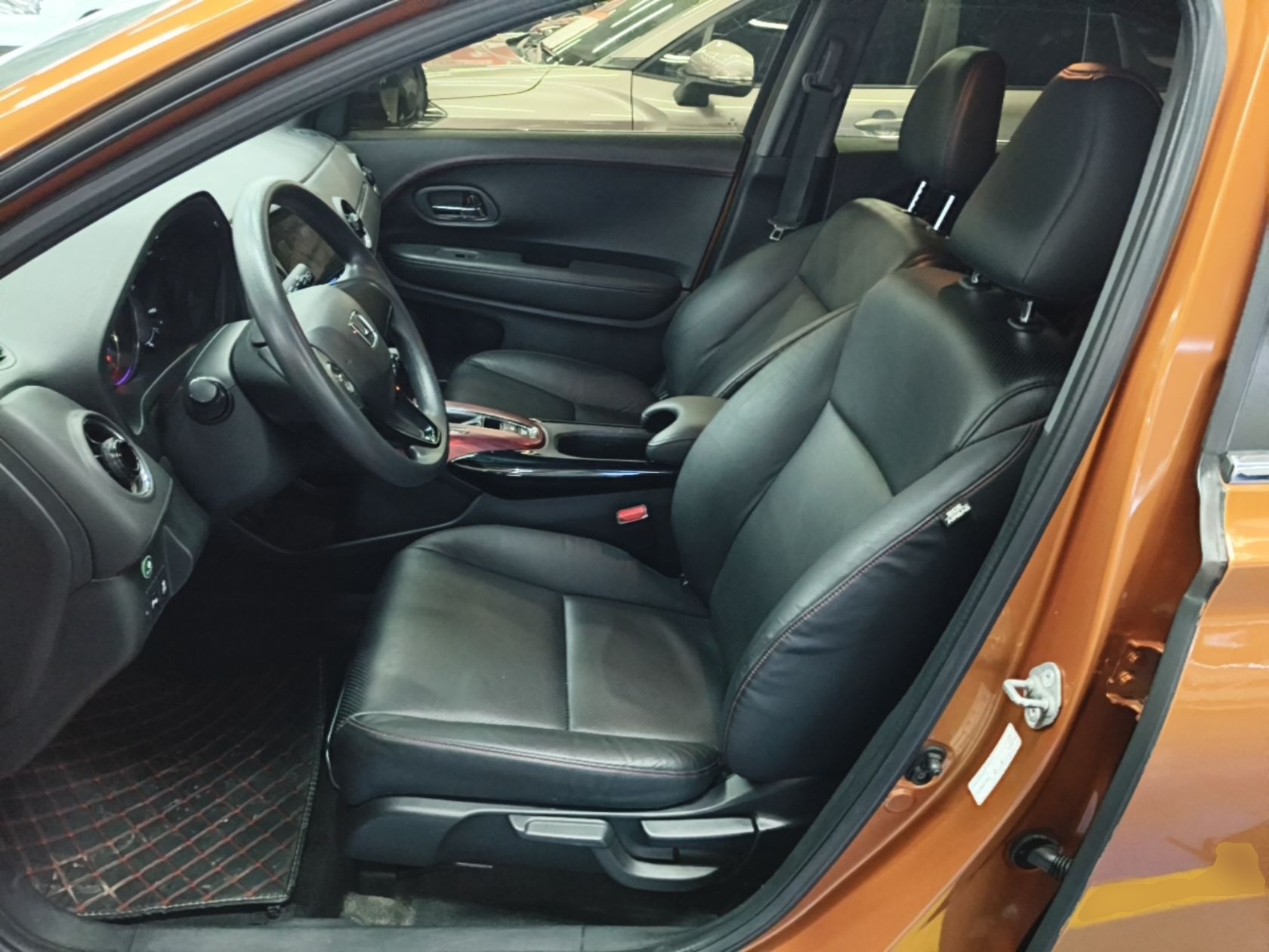 Interior delantero