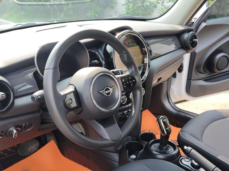 Used MINI 2023 1.5T ONE — 10