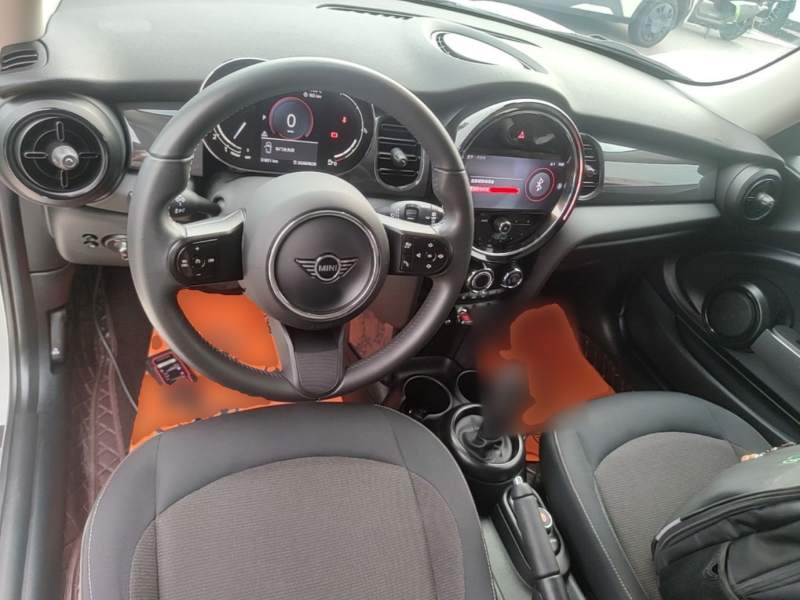 Used MINI 2023 1.5T ONE — 9