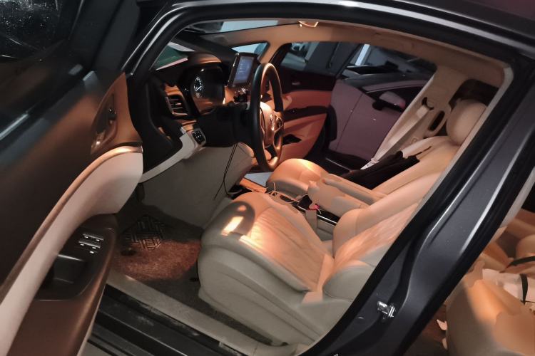 Used Buick GL8 2021 Land Cruiser Executive Class 652T Comfort Model