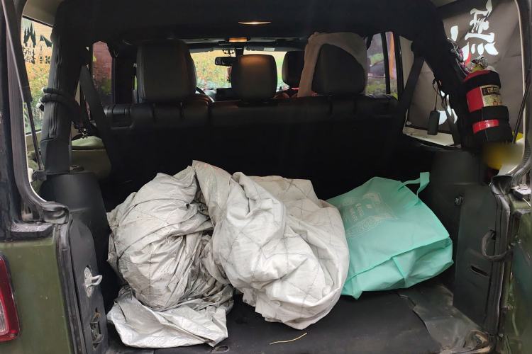 Used Jeep Wrangler 2016 3.0L Sahara 75th Anniversary Edition Trunk