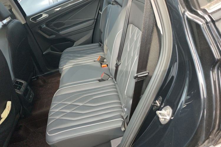 Used Volkswagen Tiguan L 2024 330TSI Automatic Two-Wheel Drive R-Line Enhanced Edition
