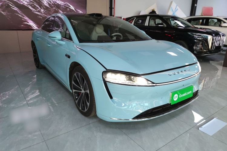 Used Hima Luxeed S7 2025 785 km Ultra
