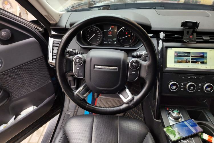 Used Land Rover Discovery 2018 3.0 SC V6 SE