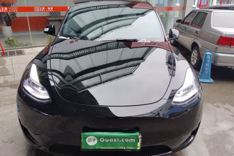 Used Tesla Model Y 2023 Rear-Wheel-Drive Version
