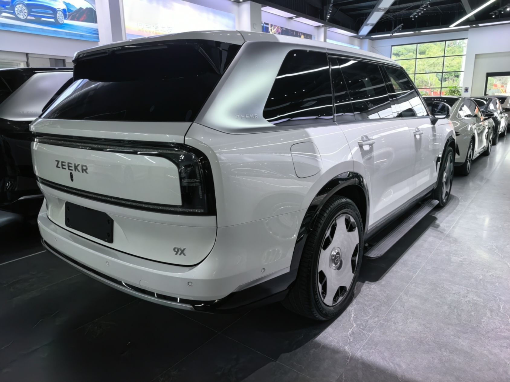 Zeekr 9X 2025 Hyper Edition 70kWh — снимка 6