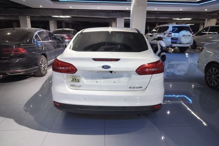 Used Ford Focus 2015 Sedan 1.6L Automatic Trend Model
