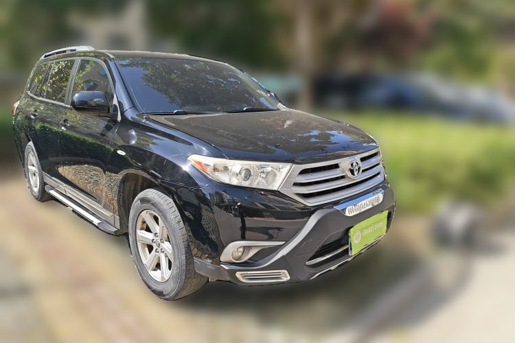 Used Toyota Highlander 2012 2.7L Two-Wheel Drive 7-Seater Elite Edition Front Right 45 Deg