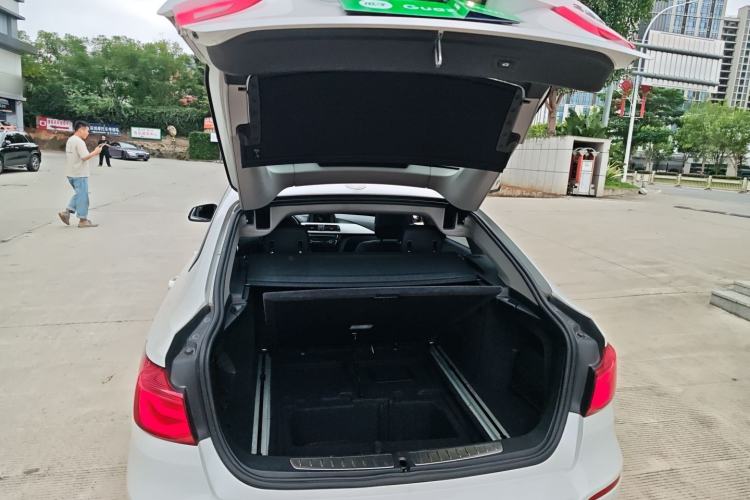 Used BMW 3 Series GT 2017 320i Sport Edition
