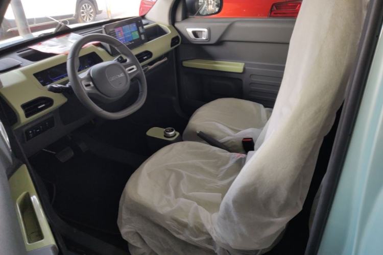 Used Geely Galaxy Panda 2024 Panda Mini 200km Endurance Bear
