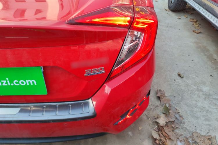 Used Honda Civic 2016 220TURBO CVT Luxury Edition
