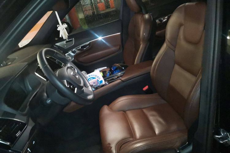 Used Volvo XC90 2021 B6 Luxury Smart Edition 7-Seater Left Front Seat