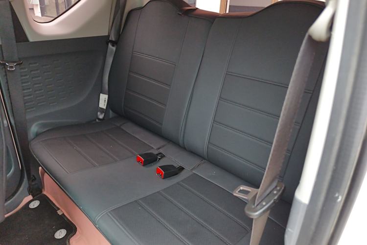 Used Wuling Hongguang MINIEV 2022 Macaron Premium Model – Lithium Iron Phosphate Left Rear Seat