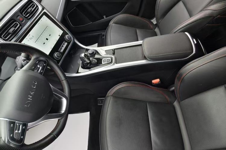 Used Lynk & Co 01 2017 2.0T Four-Wheel Drive Pro Edition Interior 2