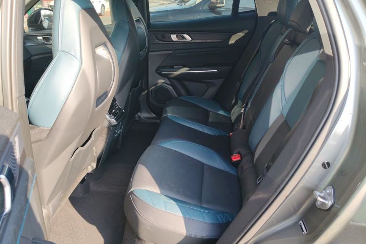 Used Lynk & Co 05 2020 2.0TD Two-Wheel Drive Shine Halo
