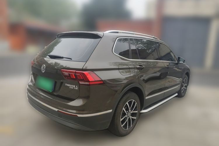 Used Volkswagen Tiguan L 2017 330TSI Automatic Two-Wheel Drive Comfort Edition Rear Right 45 Deg