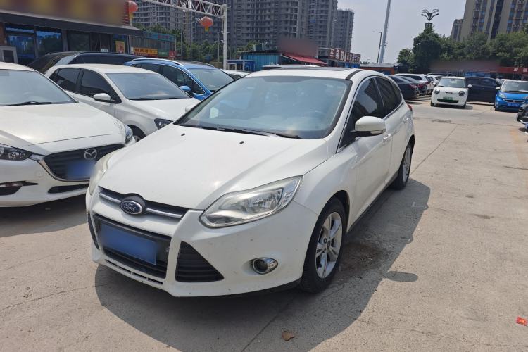 Used Ford Focus 2012 Hatchback 1.6L Manual Fashion Edition
