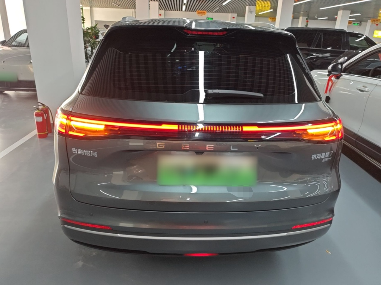 Geely Galaxy Xingjian 7 EM-i 2025 55 km Launch Edition — снимка 5