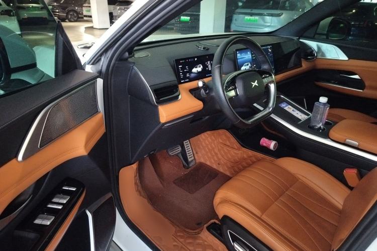 Used XPeng G9 2022 650 Performance Edition Max Driver Seat