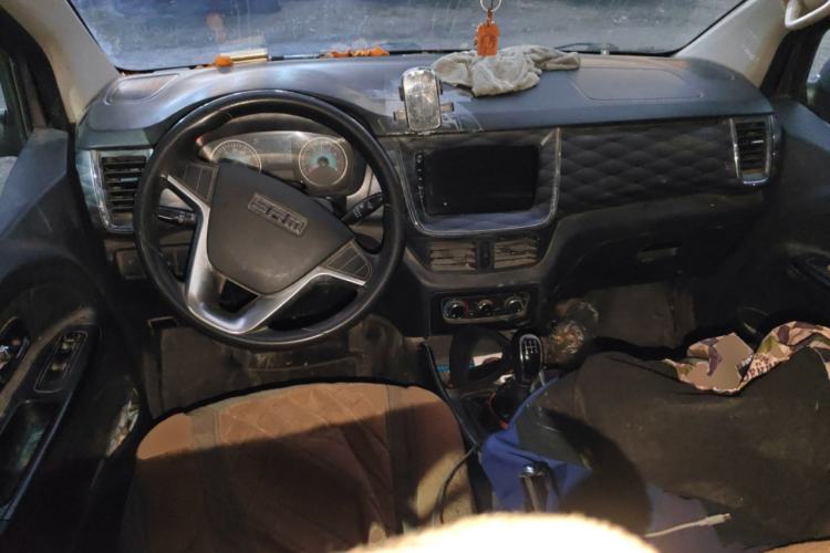 Used Jinbei Gold Hiace 2021 1.5L Passenger Vehicle Engineering Lion 7 Seats
