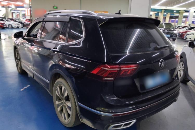 Used Volkswagen Tiguan L 2022 330TSI Automatic Two-Wheel Drive R-Line Enhanced Edition Rear Left 45 Deg