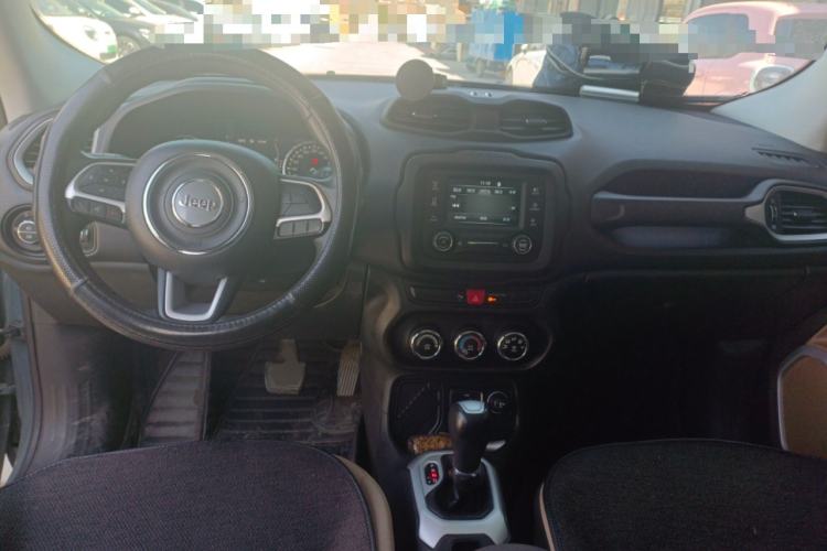 Used Jeep Renegade 2016 1.4T Automatic Jingneng Edition Center Console